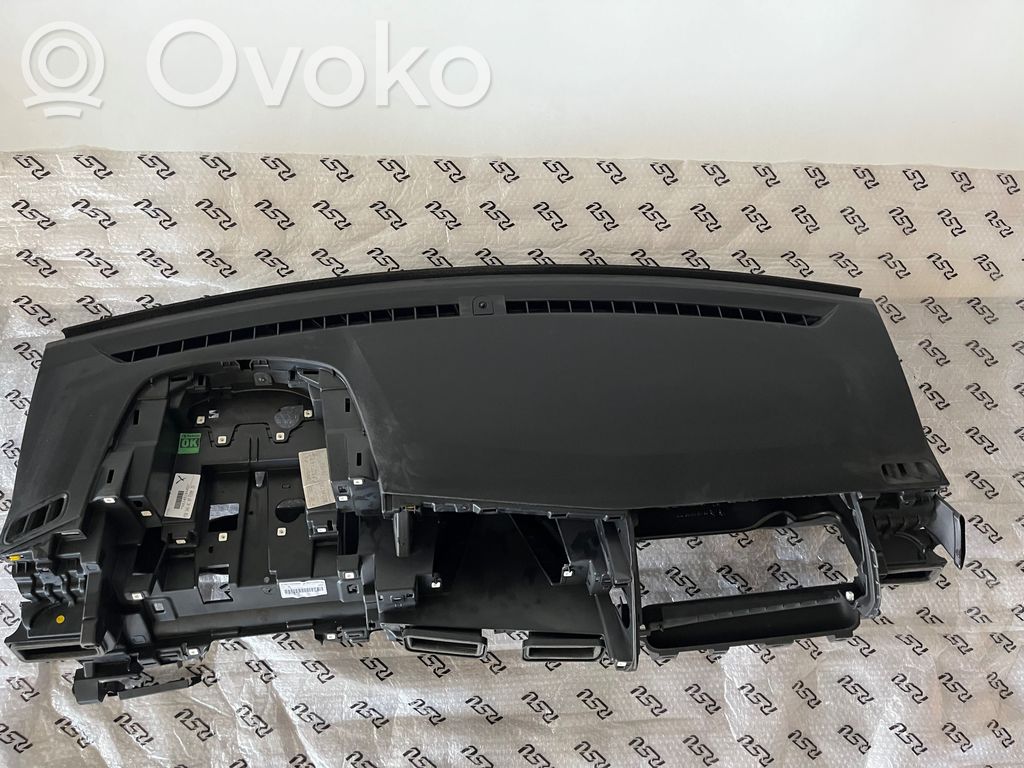 Dashboard   9816871180,00230052,137232
