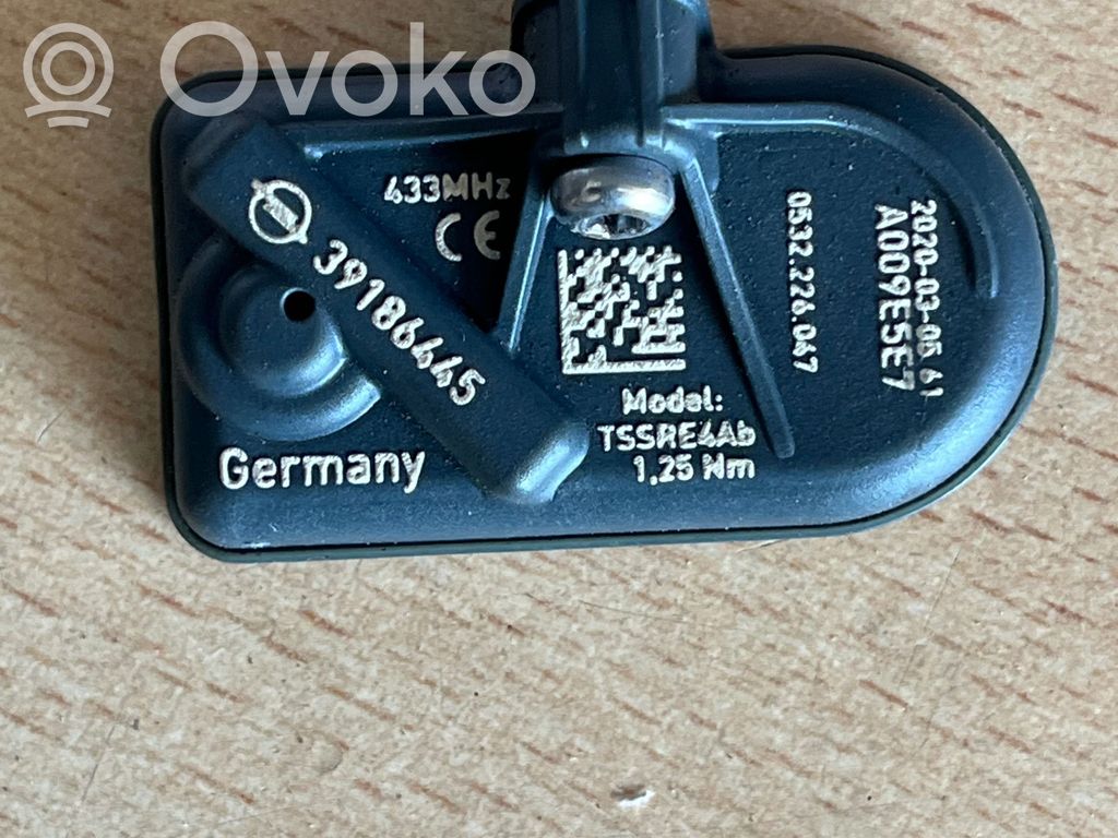 Opel Insignia B Czujnik ciśnienia opon 
