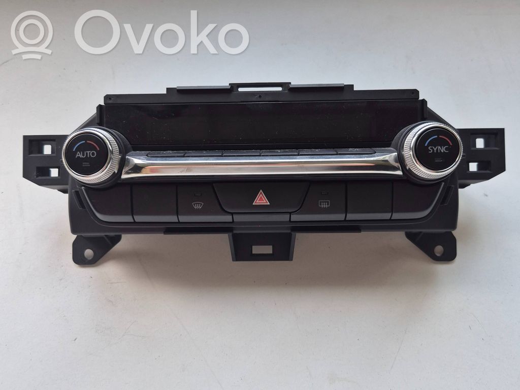 Mazda 3 Climate control unit 