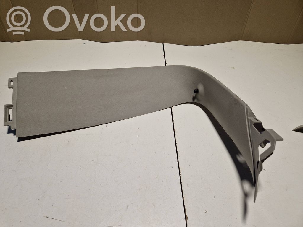 Opel Astra K Tailgate trim 
