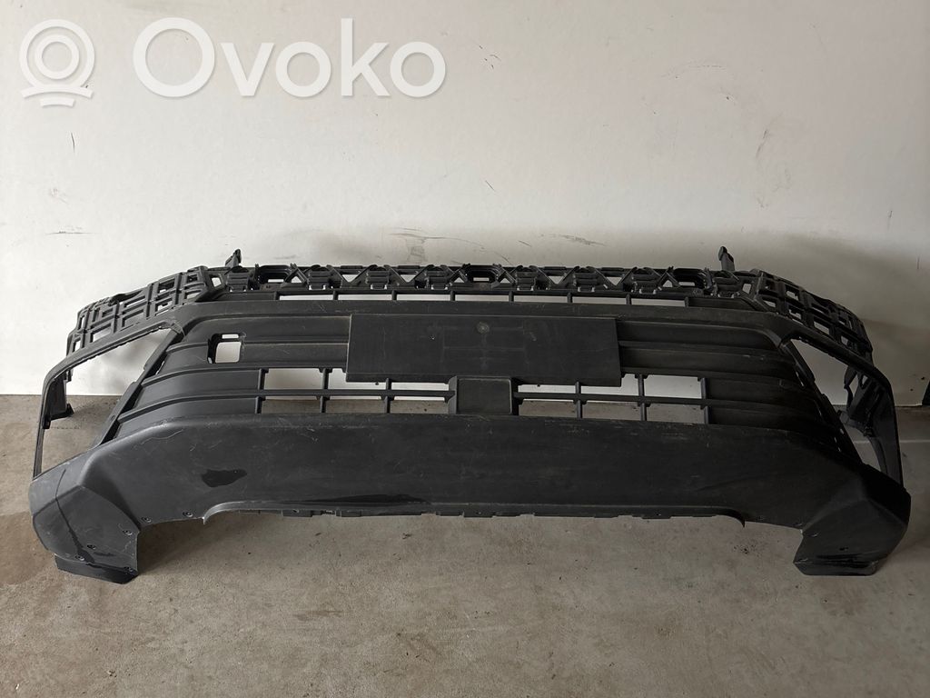 Volkswagen Crafter Front bumper 