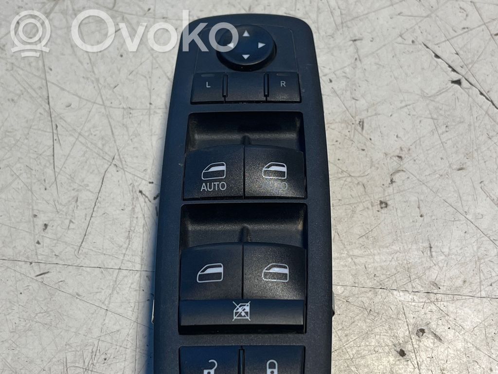 Electric window control switch   68234092AC,10115697