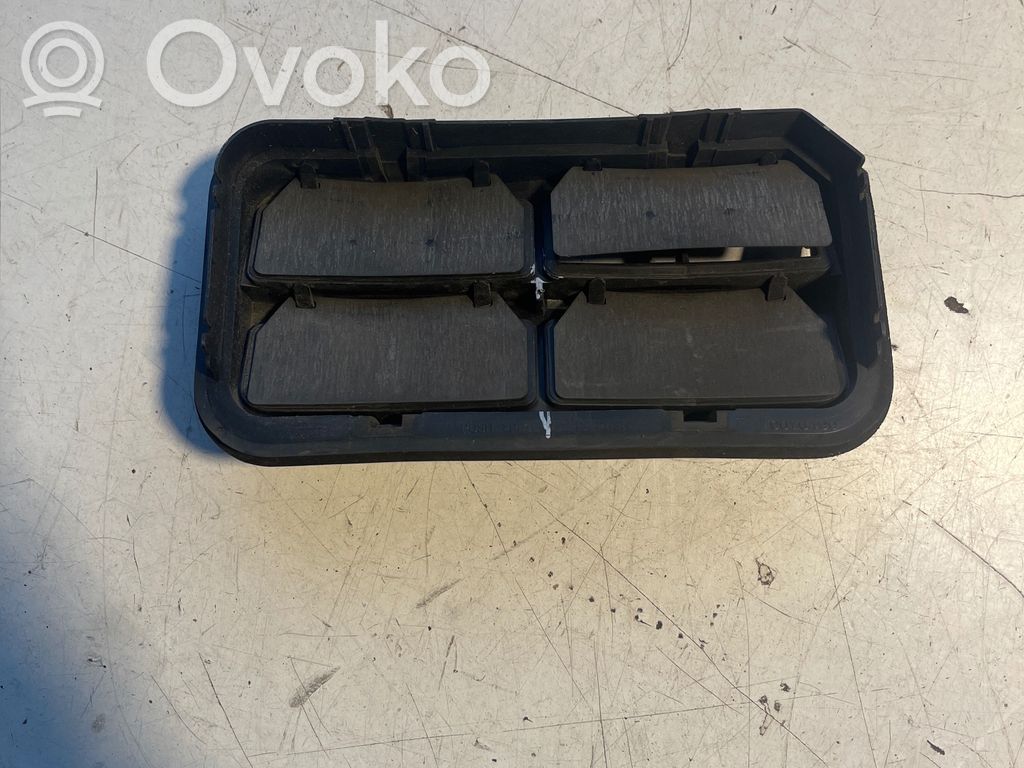 Opel Zafira C Évent de pression de quart de panneau 