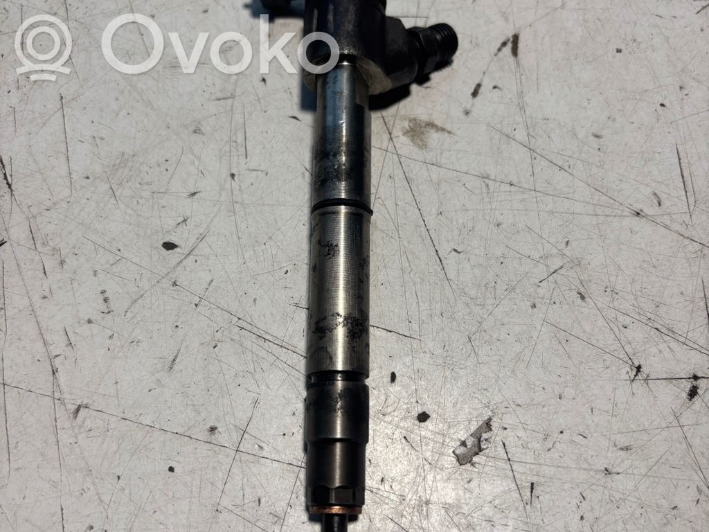 Opel Zafira C Inyector de combustible 