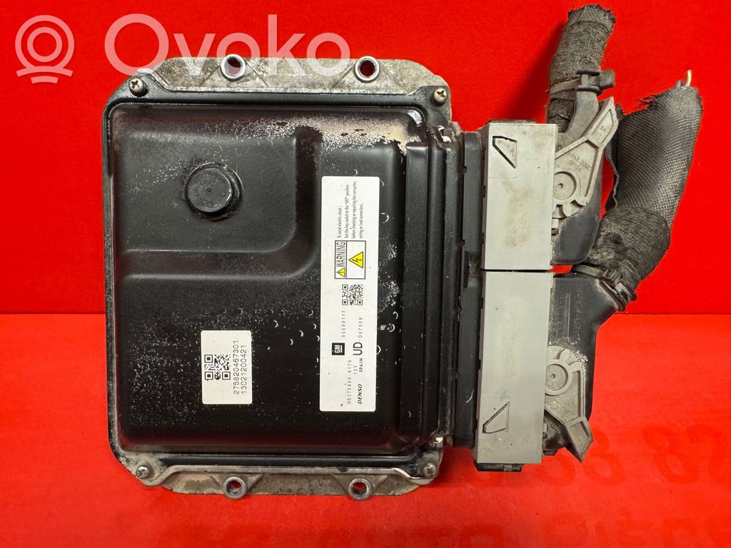 Opel Zafira B Engine control unit/module 