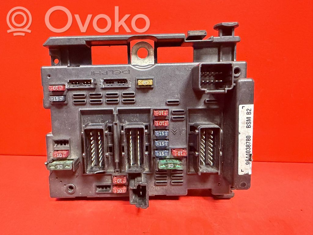 Peugeot 206+ Sulakemoduuli 