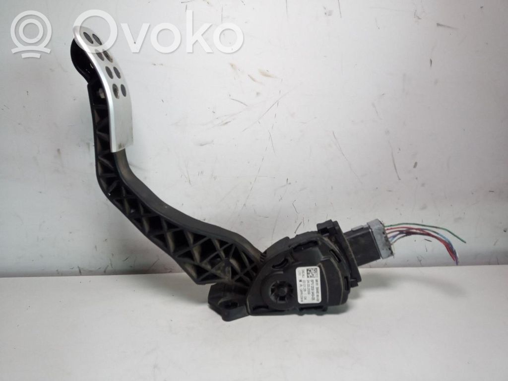 Peugeot 307 CC Akceleratoriaus pedalas 