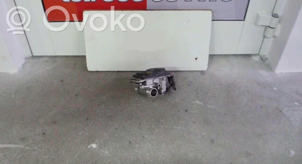Válvula EGR   057145829D,057145829D