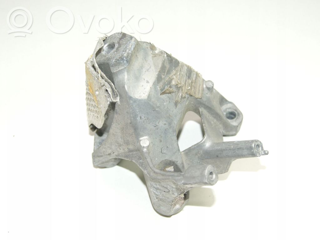 Audi Q7 4M Engine mounting bracket 