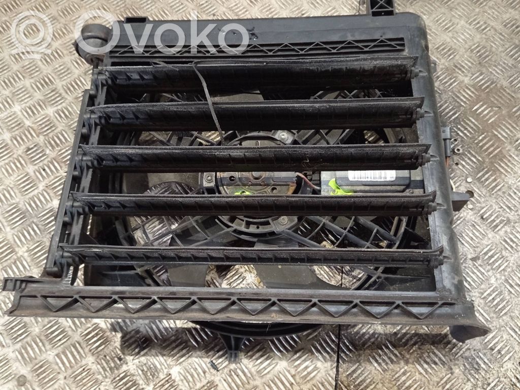 BMW 3 E46 Elektrisks radiatoru ventilators 