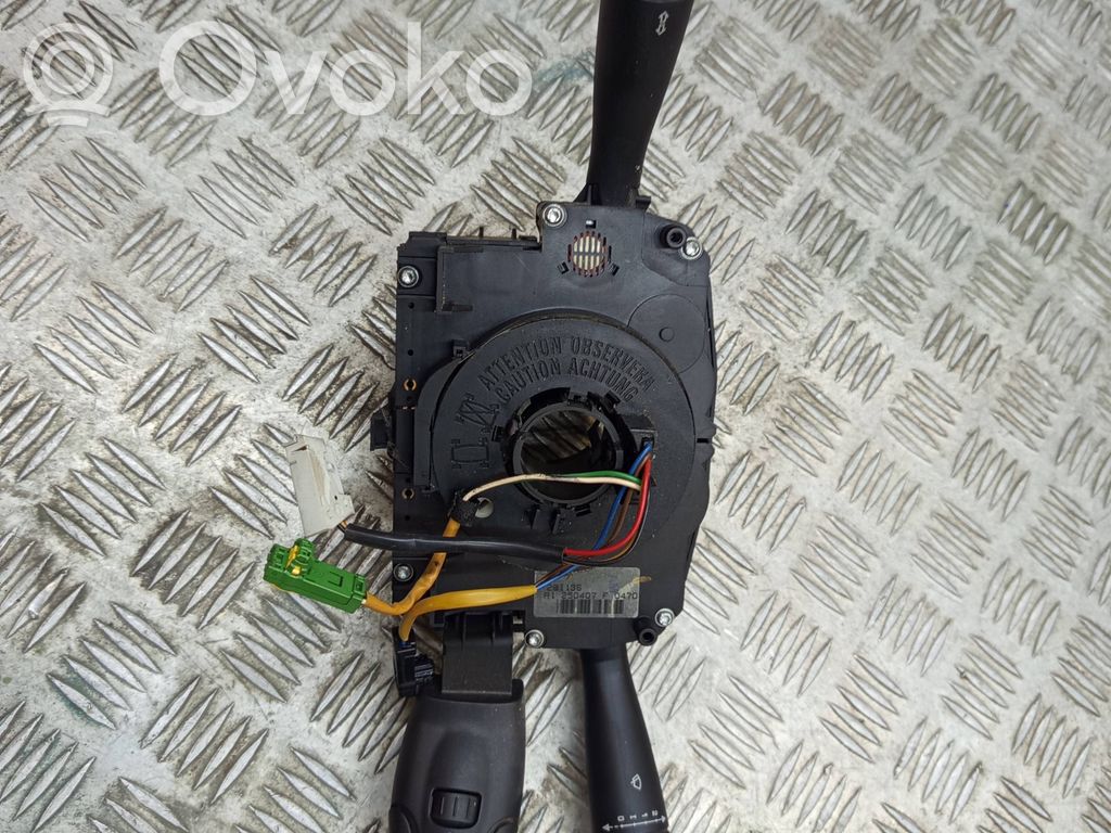 Peugeot 207 Interruptor/palanca de limpiador de luz de giro 