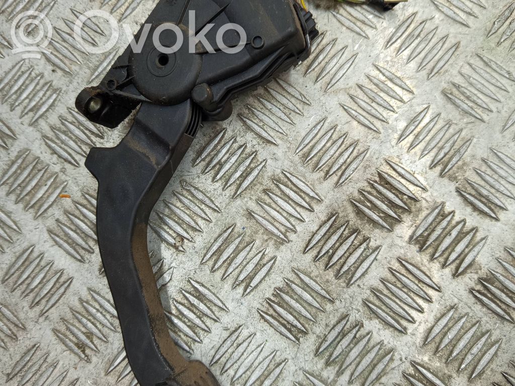 Ford C-MAX I Kaasupoljin 