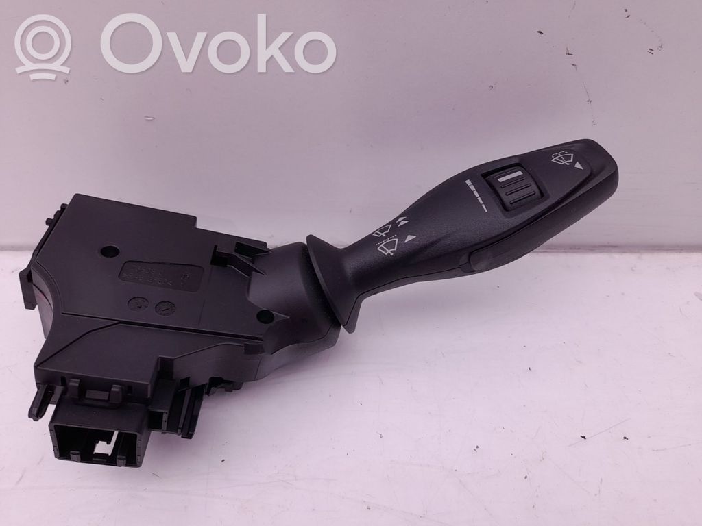 Citu veidu slēdži / pogas / pārslēdzēji   8A6T17A553AC