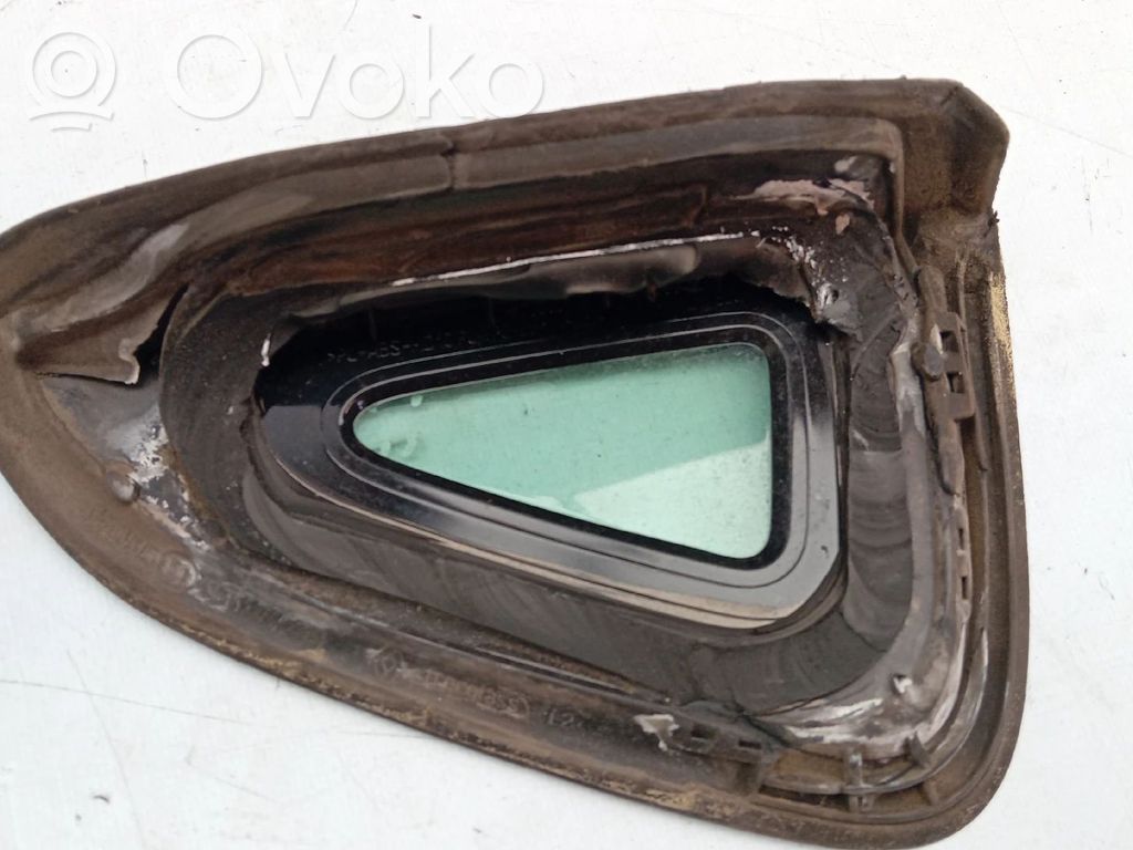 Rear side window