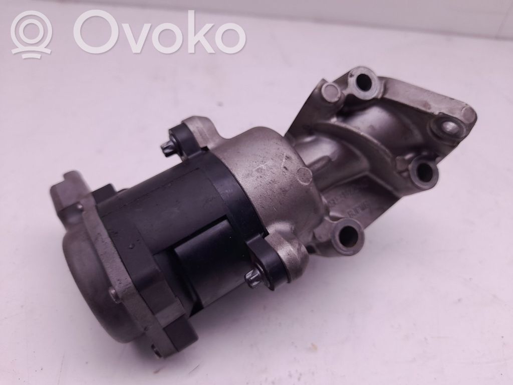EGR valve   4R8090475AC