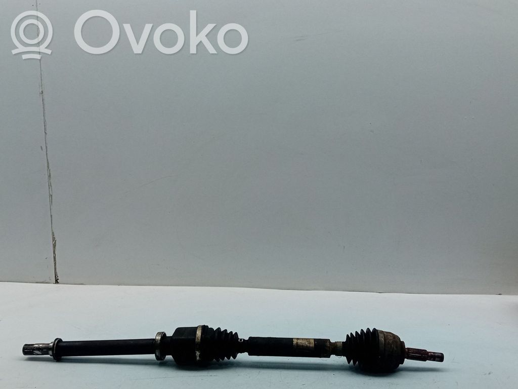 Etuvetoakseli   8200379235