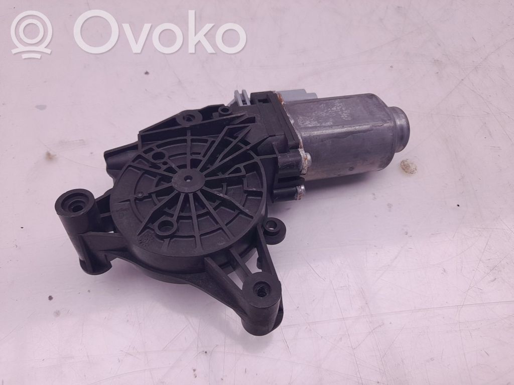 Front door window regulator motor   430086K0