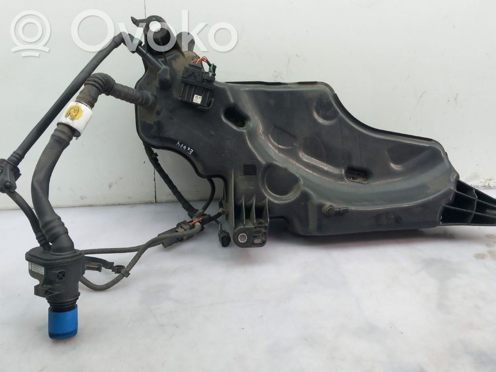 Volkswagen Golf VII Serbatoio vaschetta liquido AdBlue