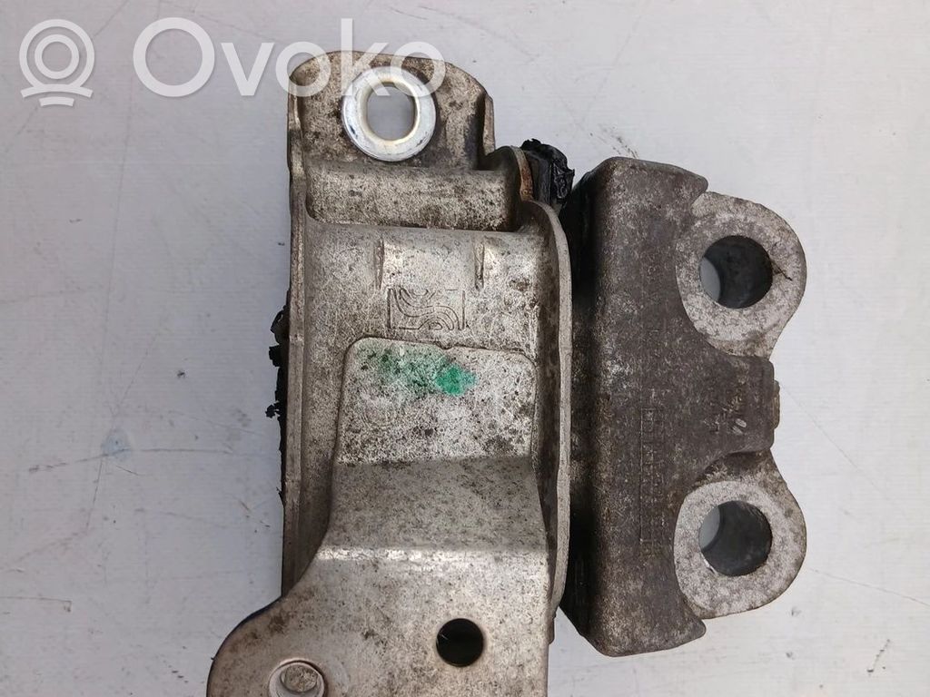 Support de moteur, coussinet   071A23617