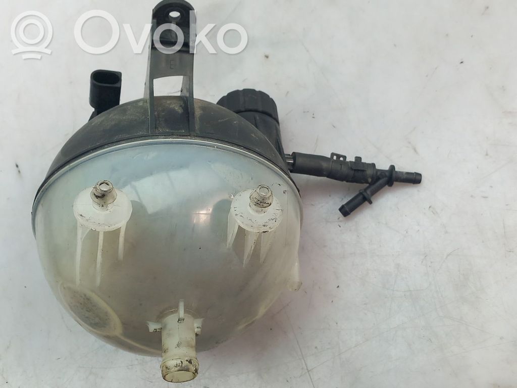 Mercedes-Benz A W169 Serbatoio di compensazione del liquido refrigerante/vaschetta