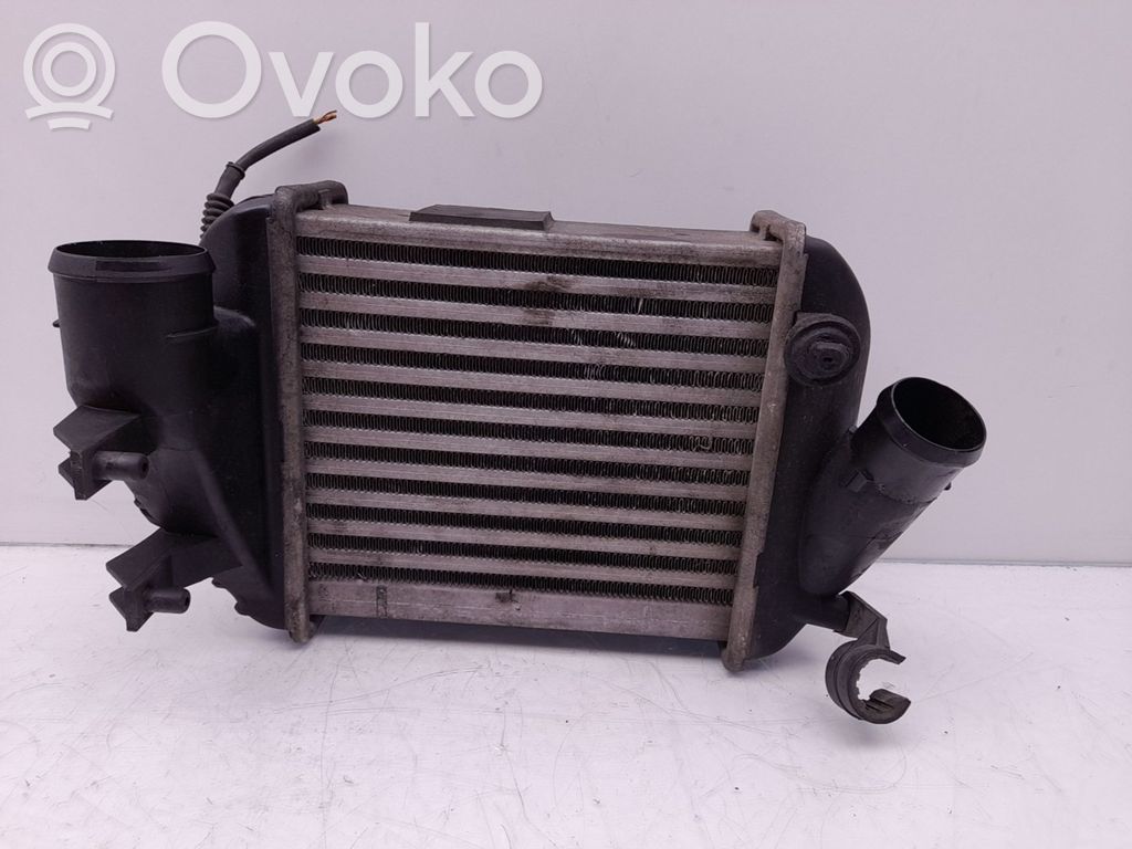 Radiador intercooler   8E0145805P