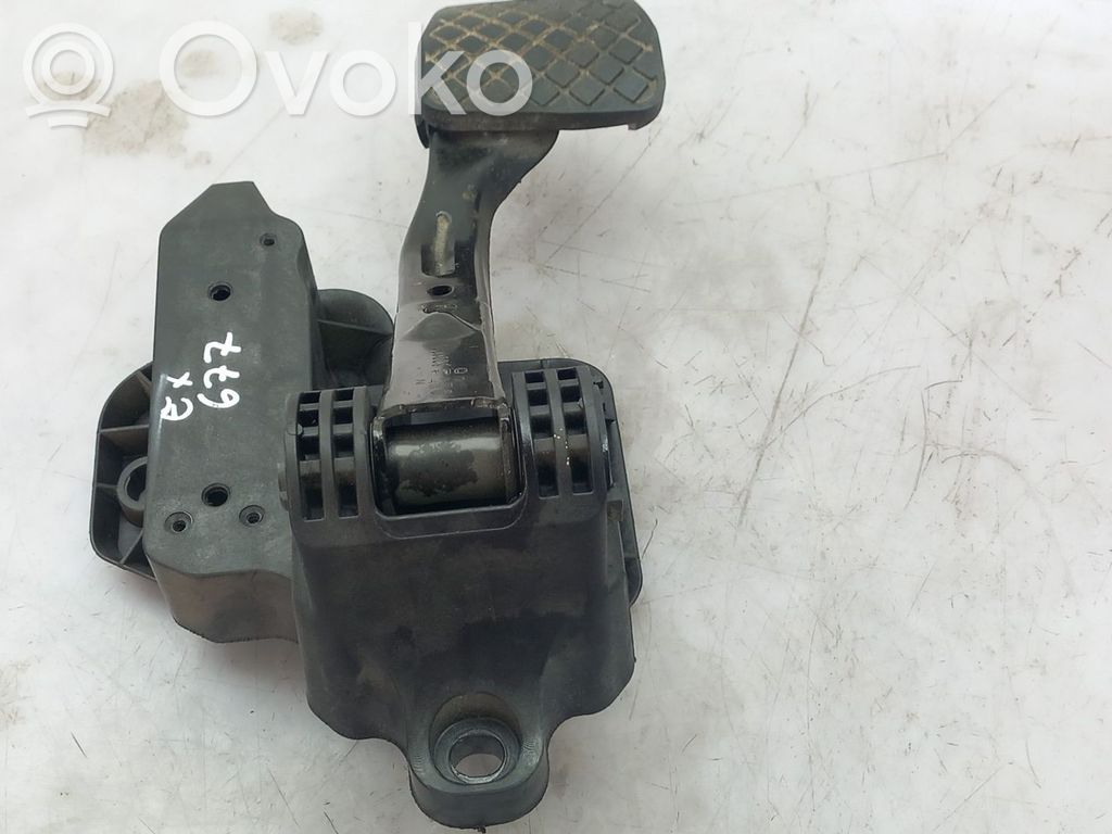 Volkswagen Polo V 6R Pedal de freno 