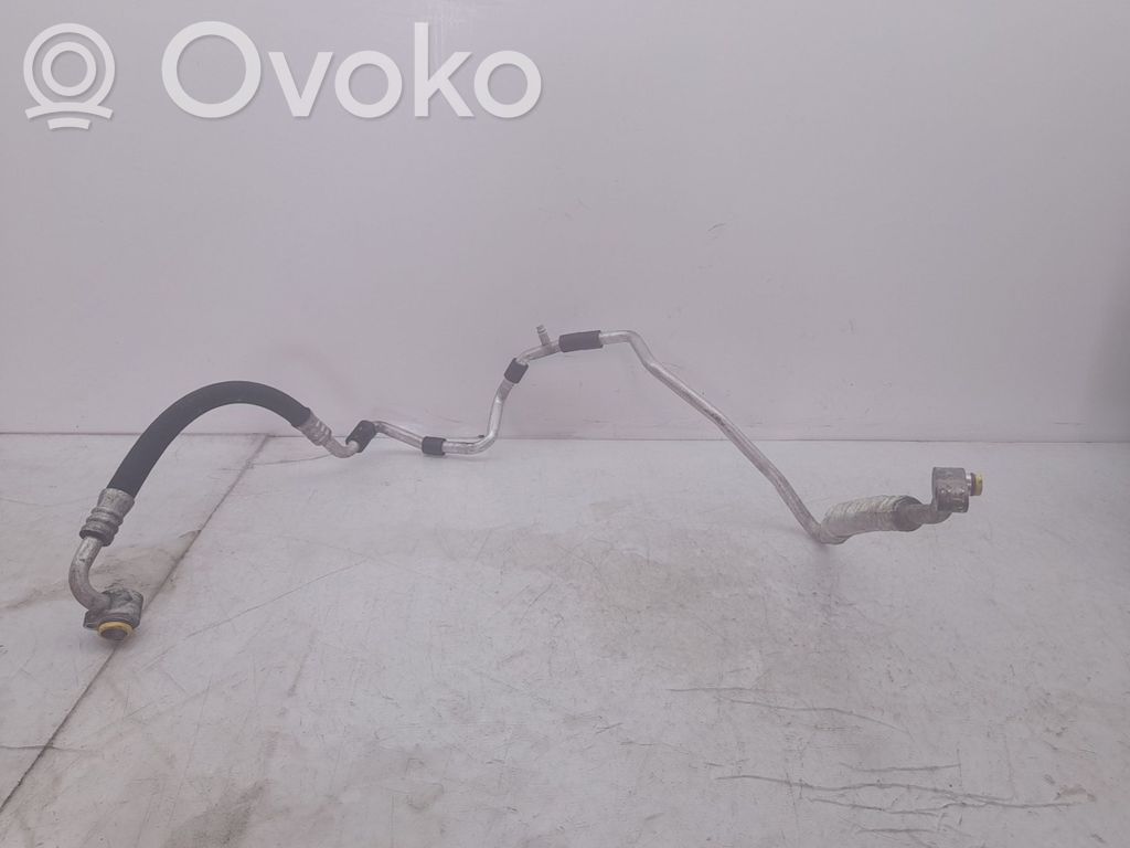 Ilmastointilaitteen putki (A/C)   1K0820743AM