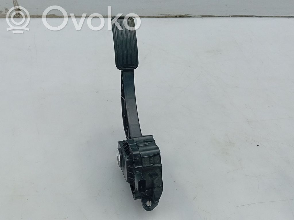 Akceleratoriaus pedalas   WAVE2CD391