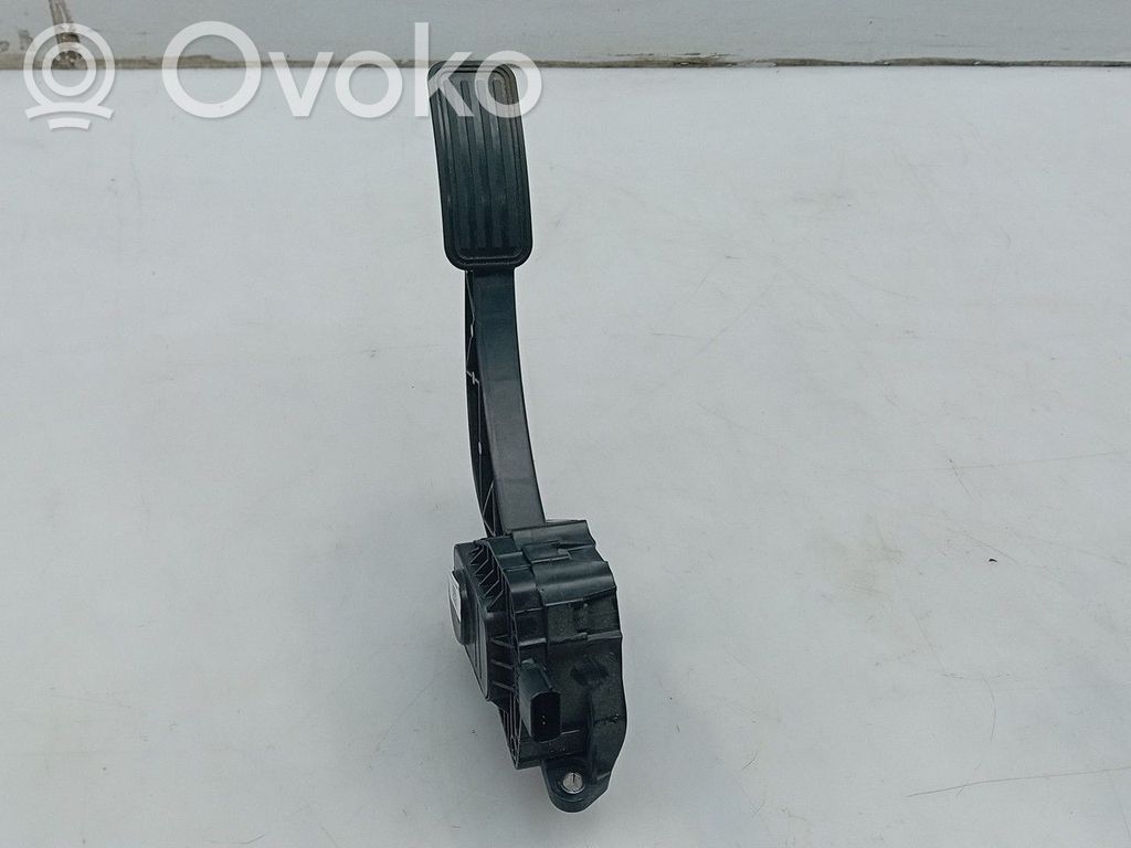 Pedal del acelerador   WAVE2CD391