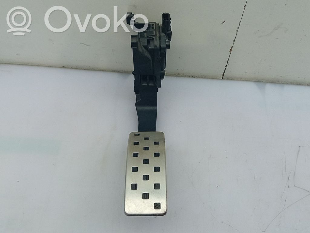 Pedală accelerație   180026380R