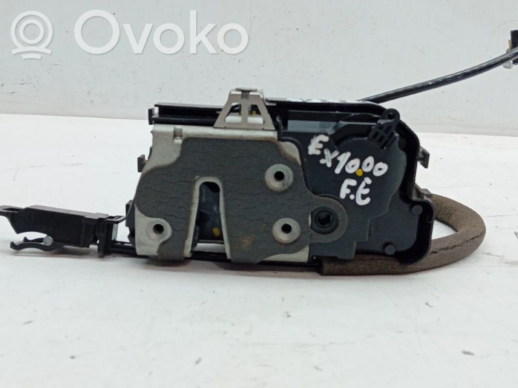 Ford Puma Priekšpusē slēdzene 