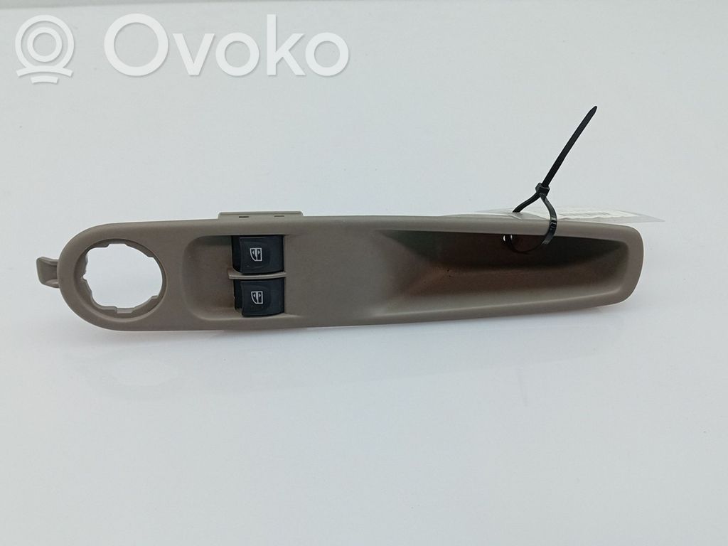 Interruptor del elevalunas eléctrico   829502349R