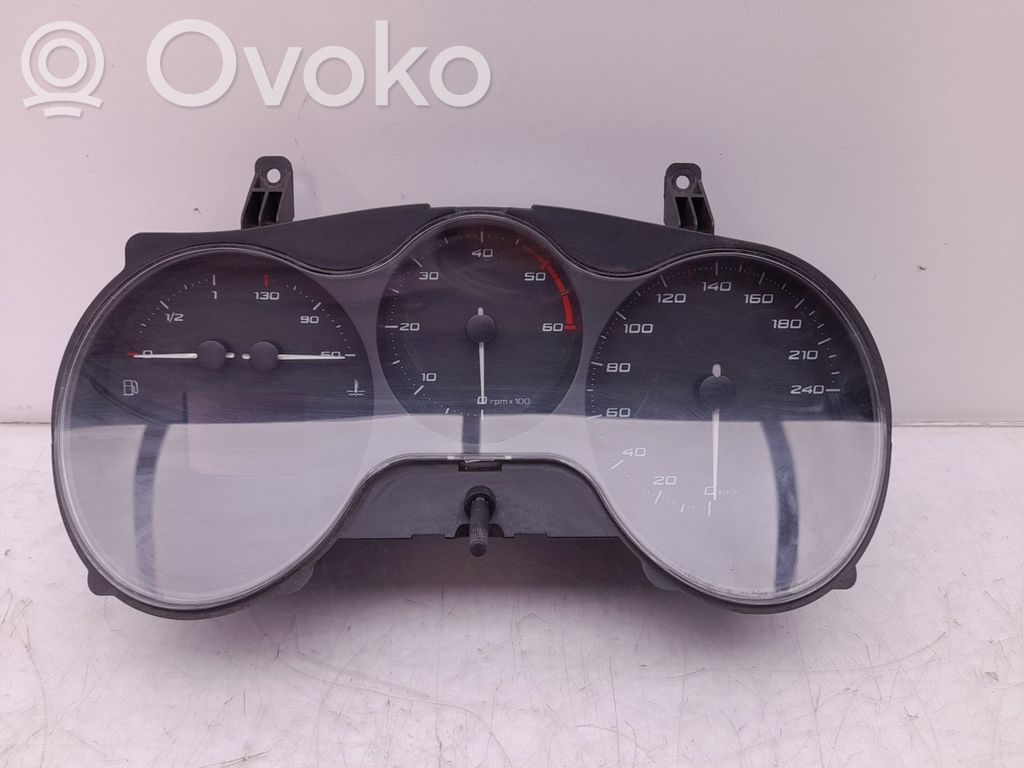 Geschwindigkeitsmesser Cockpit   A2C53029632
