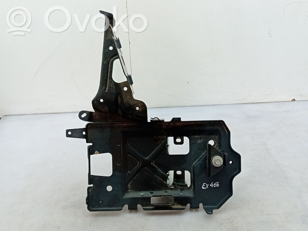 Support boîte de batterie   84221668