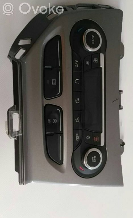 Ford Focus Interruttore dell’aria condizionata (A/C) 