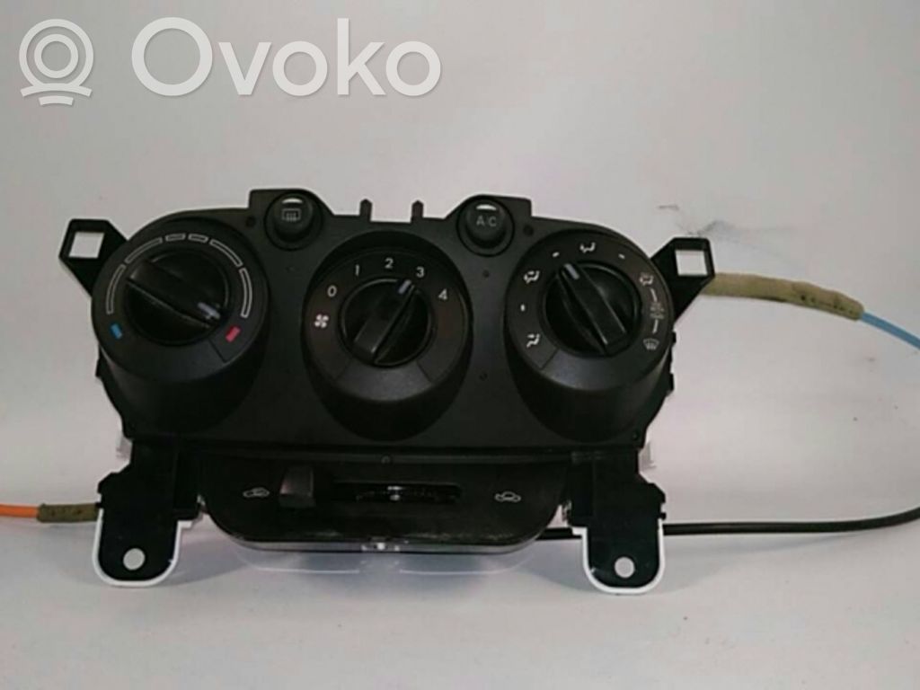 Air conditioning (A/C) switch   DF718D04