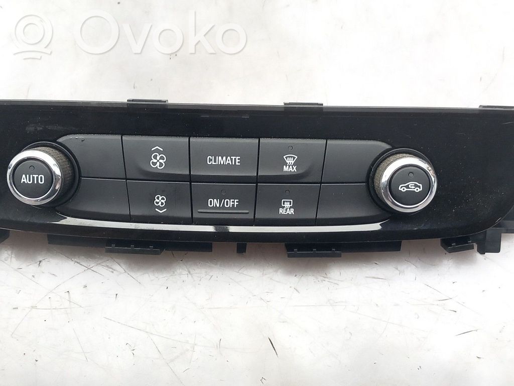 Opel Insignia B Interrupteur de climatisation (A / C)