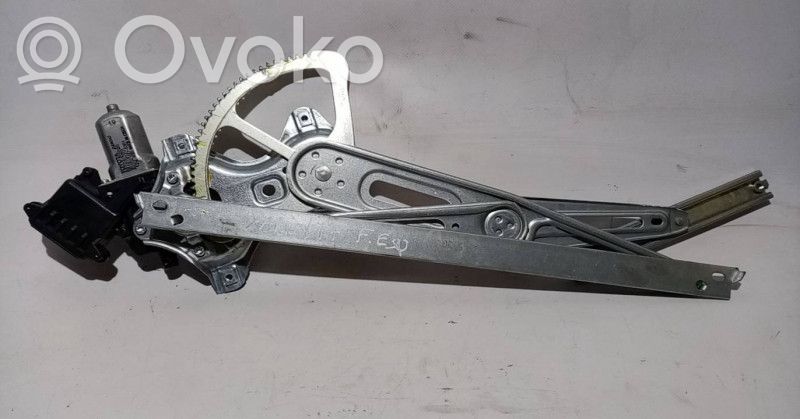 Toyota Yaris Mecanismo para subir la puerta delantera sin motor