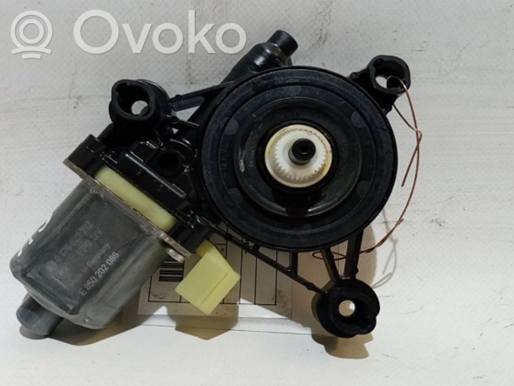 Motor macara geam ușă spate   5Q0959802