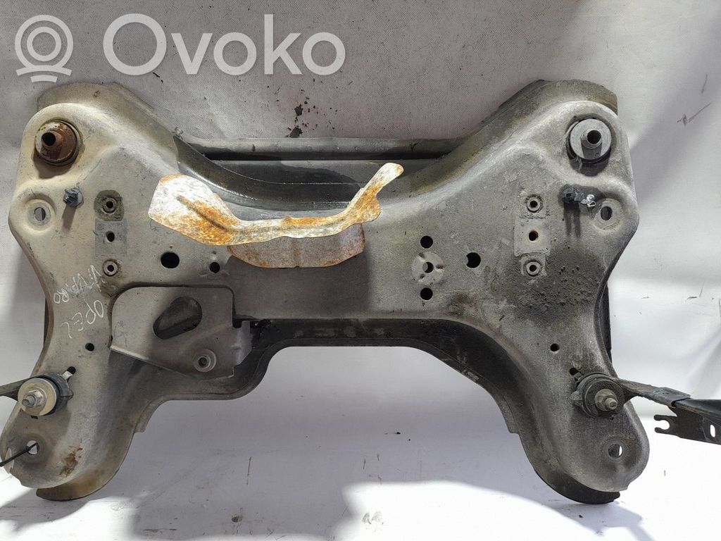 Opel Vivaro Rama pomocnicza przednia 
