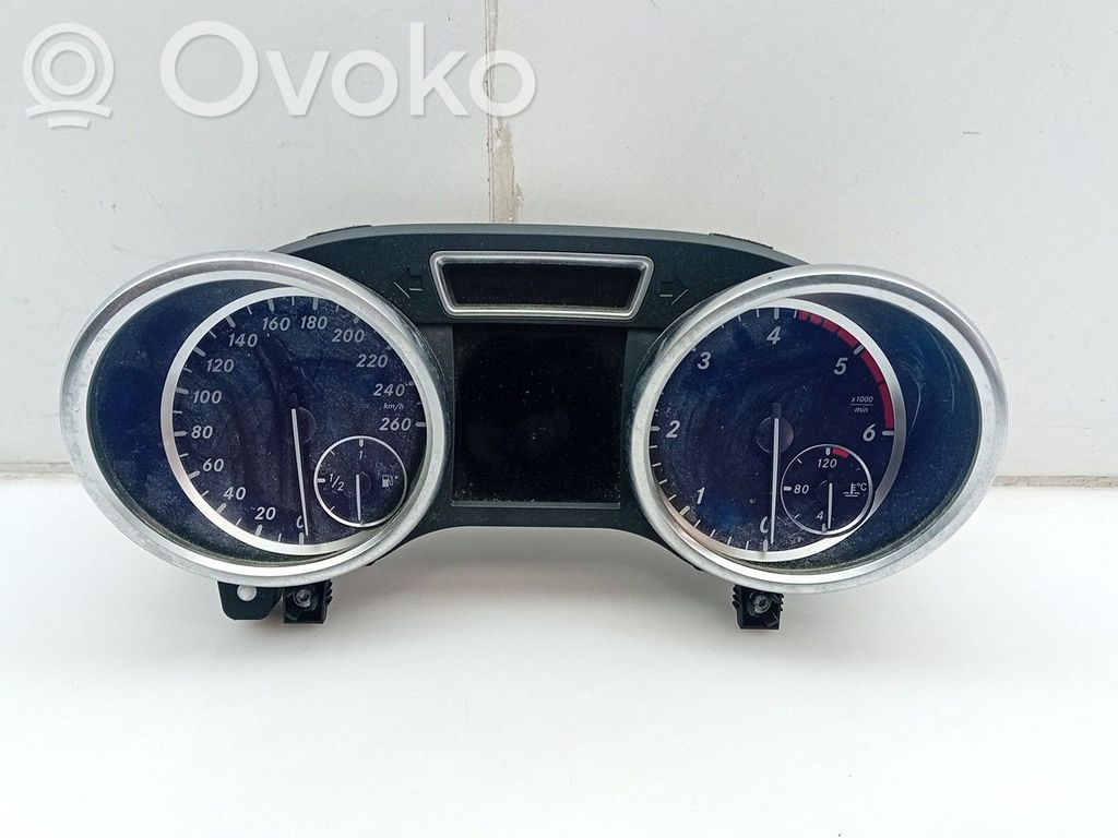 Mercedes-Benz ML W166 Compteur de vitesse tableau de bord