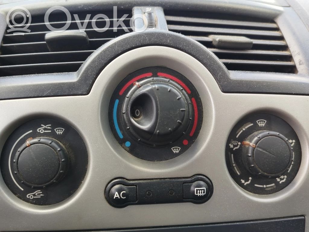 Renault Megane II Ilmastointilaitteen kytkin (A/C) 