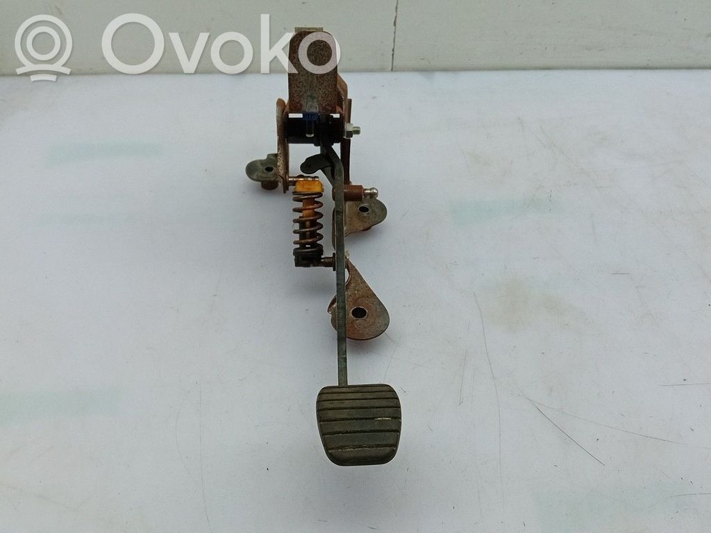 Pedal de embrague   01121630
