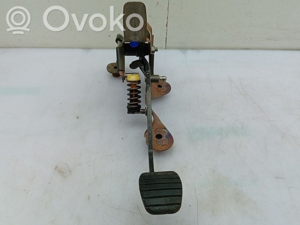 Pedal de embrague   01121630
