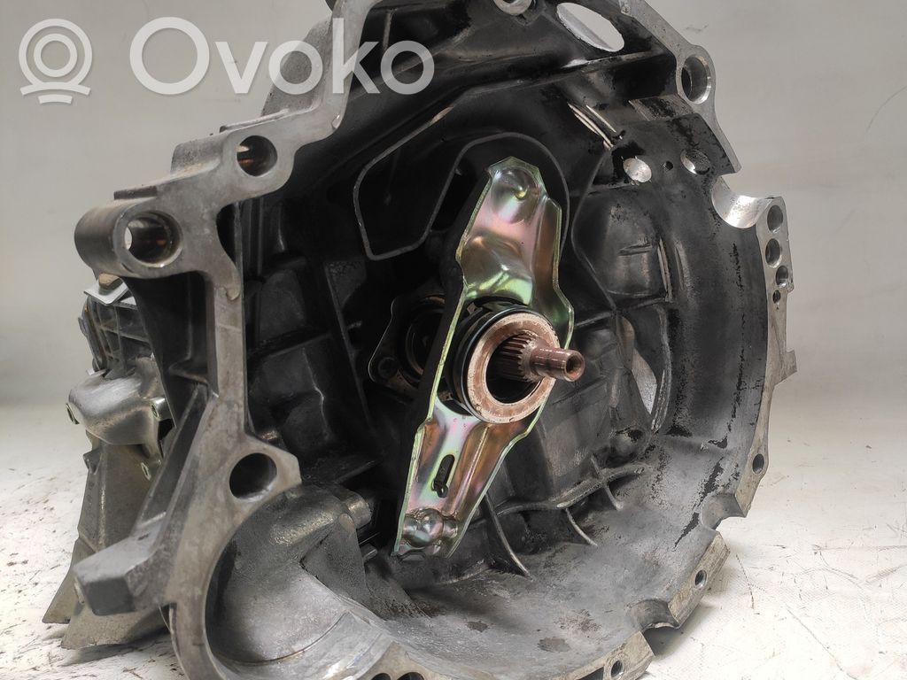 Volkswagen PASSAT B5 Manualna 5-biegowa skrzynia biegów 