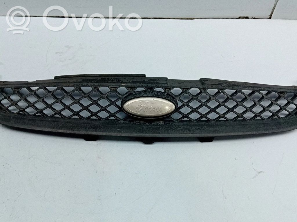 Rejilla delantera   6S618200AC