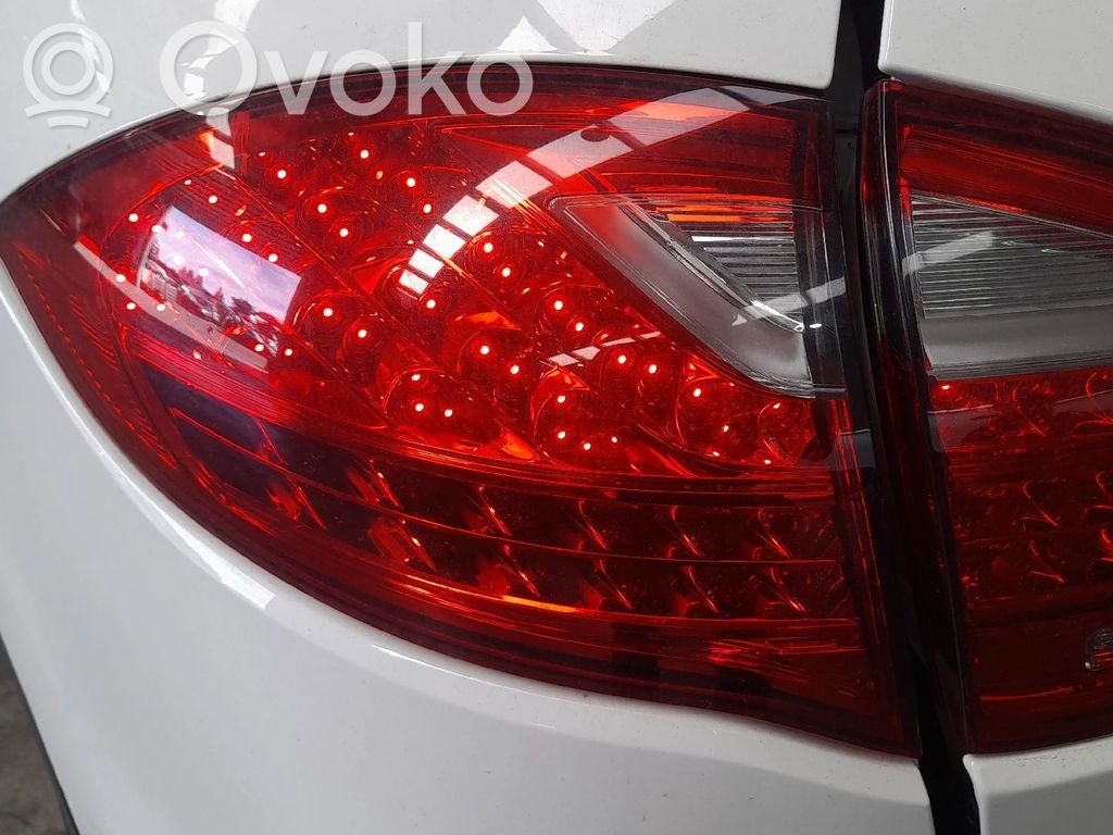 Porsche Cayenne (92A) Lampy tylnej klapy bagażnika 