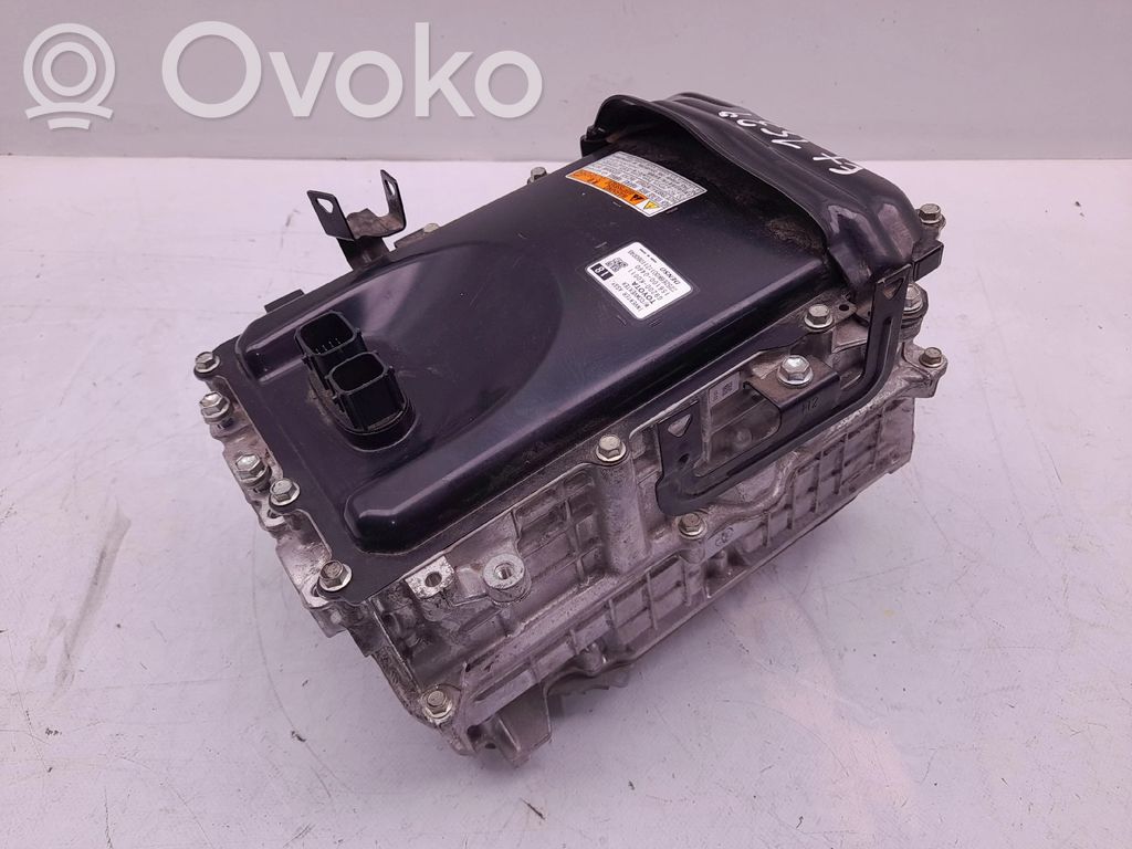 Toyota Yaris XP210 Falownik / Przetwornica napięcia 