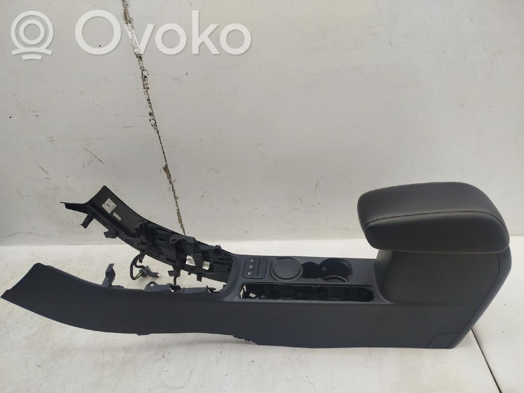 Ford Puma Armlehne