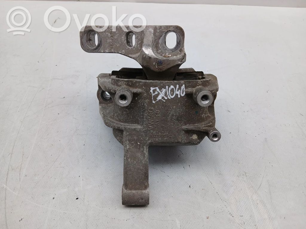 Moottorin kiinnikekorvake   5N0199262